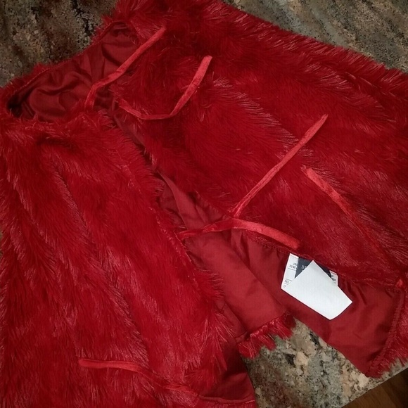 Red faux fur christmas tree skirt Clearance